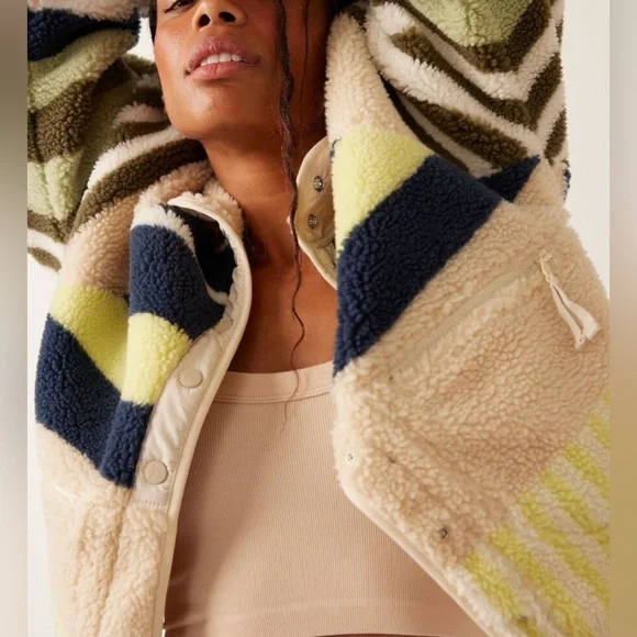 FP MOVEMENT Hit The Slopes Printed Fleece Jacket / Fielding Stripe Combo - Picture 6 of 9